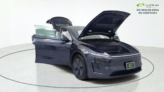 Used 2026 Tesla Model Y 2WD image 12
