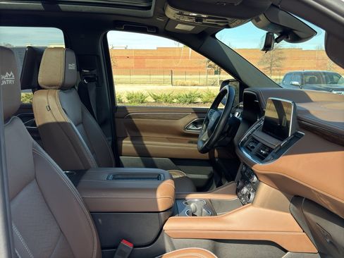 Used 2023 Chevrolet Tahoe High Country w/ Advanced Technology Package image 20