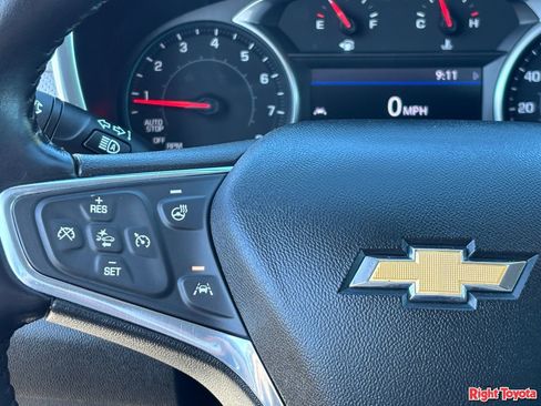 Used 2020 Chevrolet Equinox Premier FWD image 21
