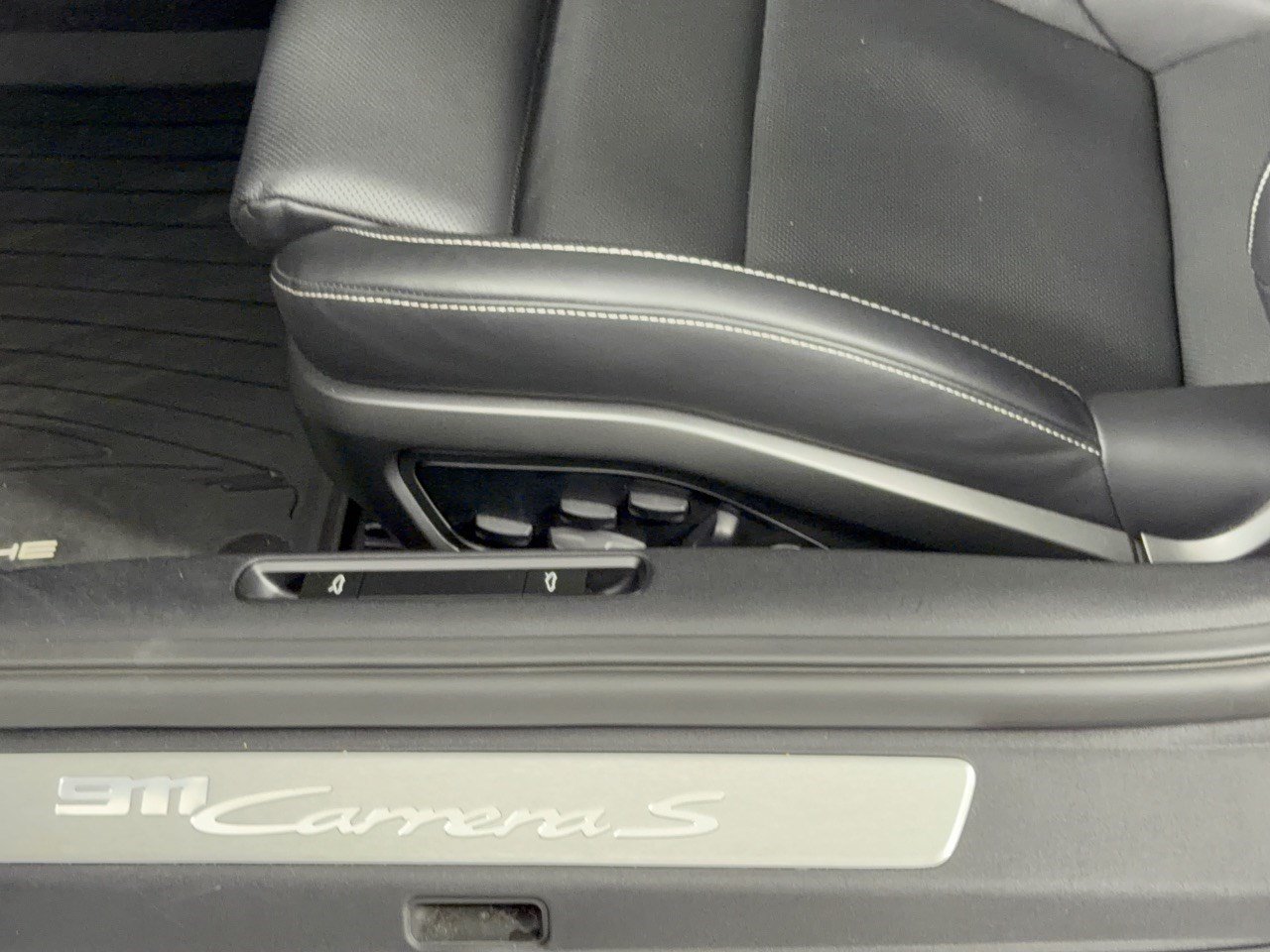 Certified 2025 Porsche 911 Carrera S RWD image 16