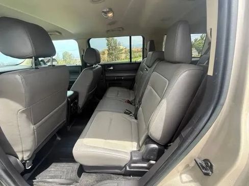Used 2018 Ford Flex SEL w/ Equipment Group 202A FWD image 13