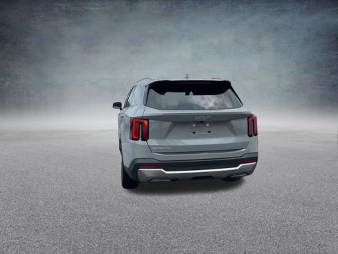 Used 2024 Kia Sorento SX FWD image 19