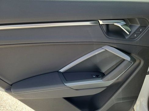Certified 2025 Audi Q3 2.0T Premium w/ Convenience Package image 12