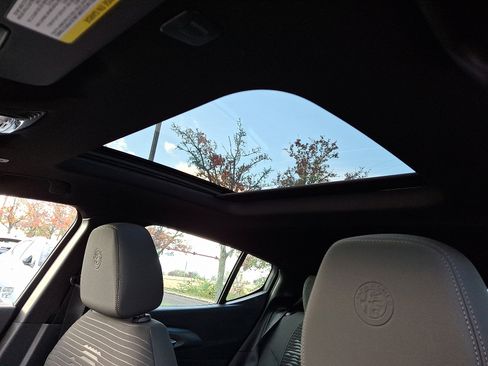 New 2025 Alfa Romeo Tonale image 11