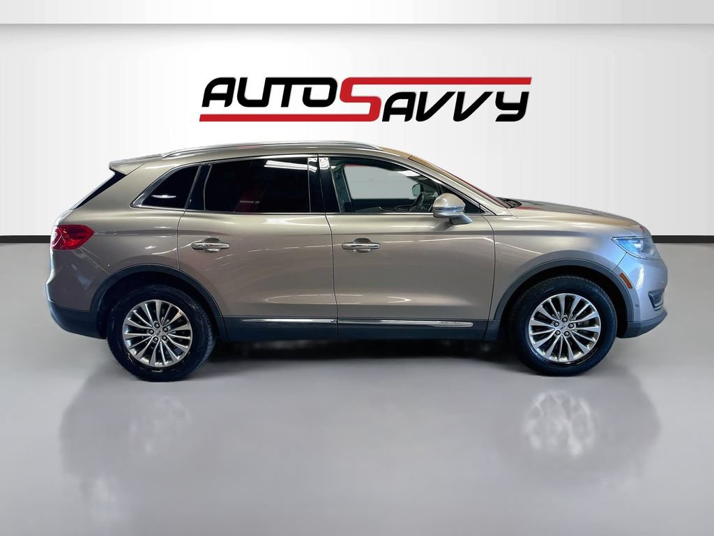 Used 2018 Lincoln MKX Select w/ Select Plus Package AWD/4WD image 8