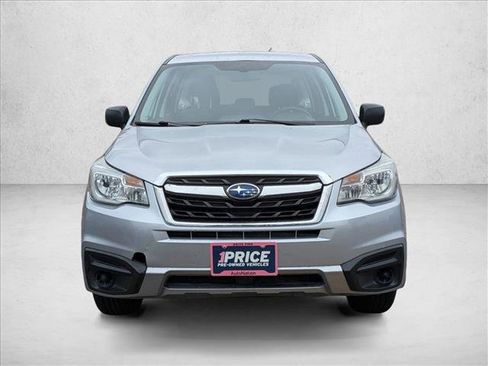 Used 2018 Subaru Forester 2.5i image 2