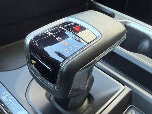 Used 2023 Chevrolet Silverado 1500 RST w/ Convenience Package II image 10