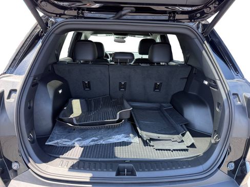 Used 2026 GMC Terrain Elevation w/ Elevation Premium Package FWD image 17