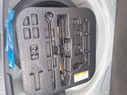 Used 2024 Toyota Corolla LE image 17