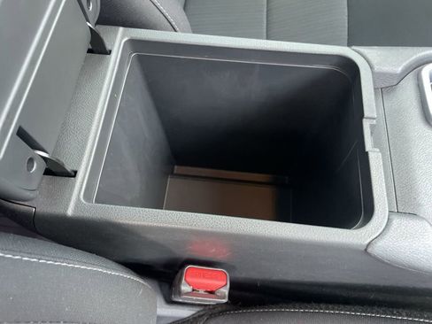 Used 2024 Nissan Sentra SV FWD image 30