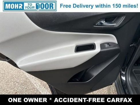 Used 2019 Chevrolet Equinox LS image 31