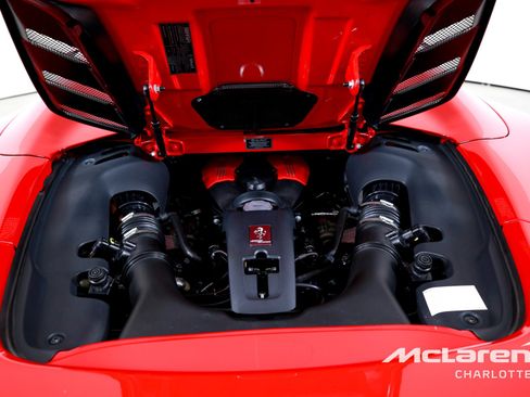 Used 2019 Ferrari 488 Spider RWD image 26