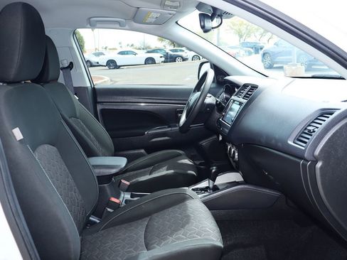 Used 2024 Mitsubishi Outlander Sport AWD image 34