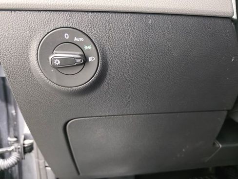 Certified 2024 Volkswagen Taos S image 18