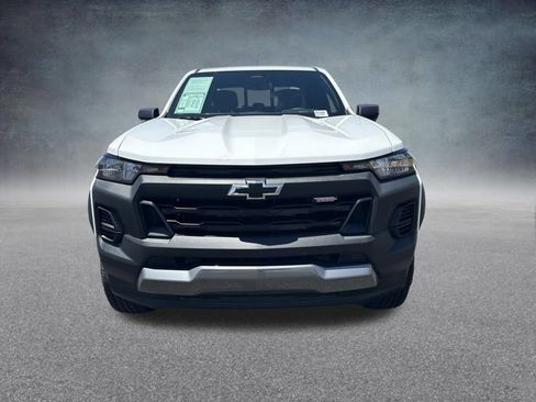 Used 2025 Chevrolet Colorado Trail Boss AWD/4WD image 9
