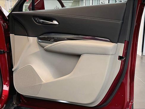 Used 2019 Cadillac XT4 Luxury image 22