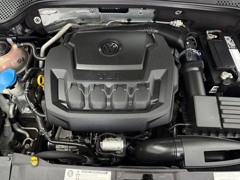 Used 2018 Volkswagen Beetle 2.0T S FWD image 48