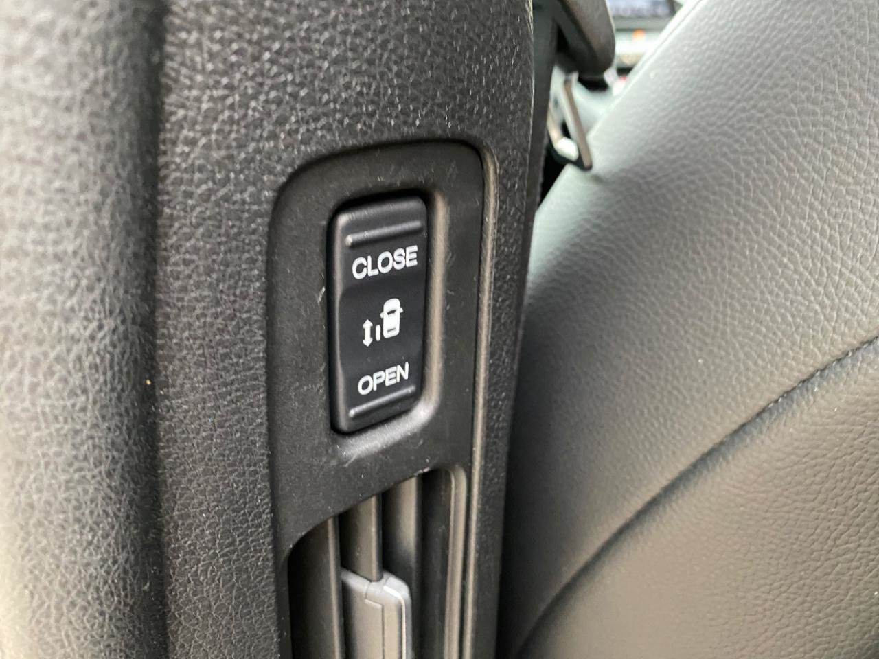 Used 2025 Honda Odyssey EX-L image 43