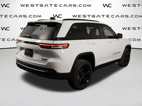 New 2025 Jeep Grand Cherokee Limited image 54