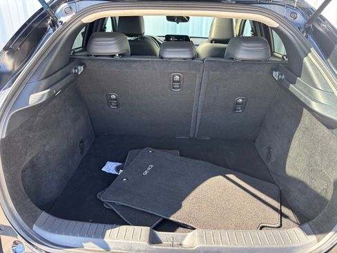 Certified 2025 MAZDA CX-30 AWD 2.5 S w/ Preferred Package image 32