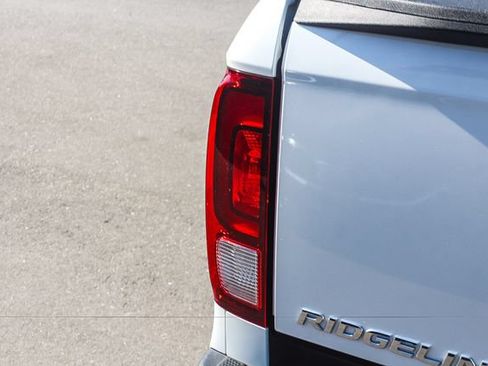 Used 2023 Honda Ridgeline RTL image 8
