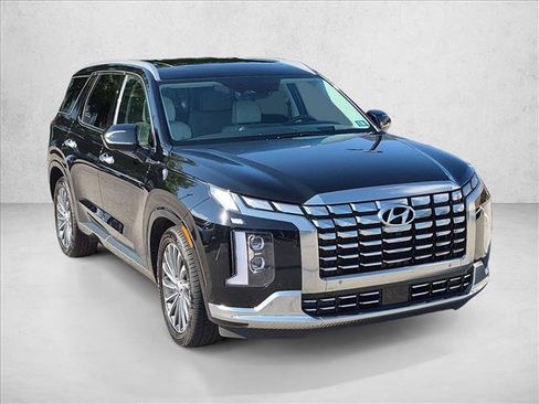 Used 2024 Hyundai Palisade Calligraphy AWD/4WD image 3
