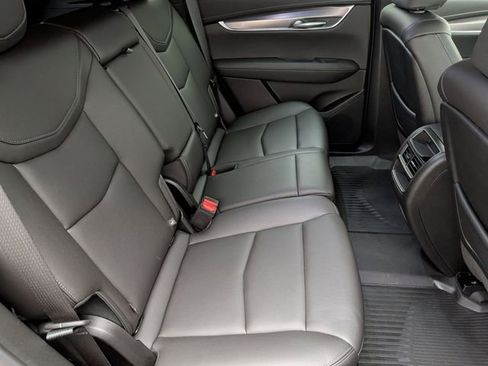 Certified 2023 Cadillac XT5 Luxury w/ LPO, Floor Liner Package AWD/4WD image 24
