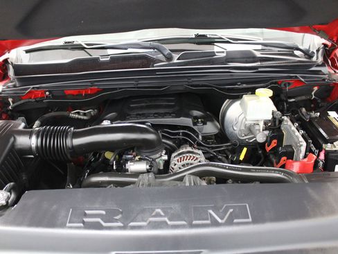 Used 2019 RAM 1500 Big Horn AWD/4WD image 8
