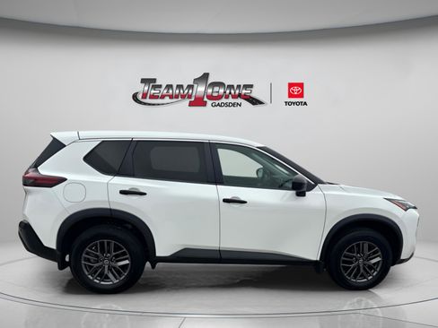 Used 2021 Nissan Rogue S AWD/4WD image 10