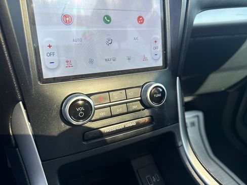 Used 2024 Ford Edge SEL w/ Convenience Package image 34