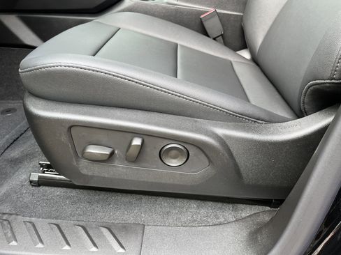 New 2026 GMC Canyon Elevation w/ Convenience Package image 20