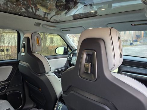 Used 2023 Rivian R1S Adventure image 49