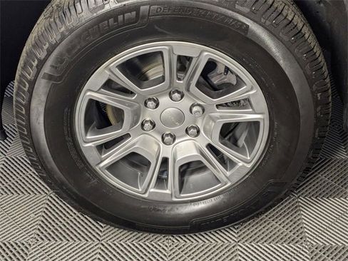 Used 2023 Jeep Wagoneer 2WD w/ Convenience Group I image 8