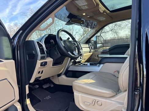 Certified 2019 Ford F350 Lariat w/ Lariat Ultimate Package image 14