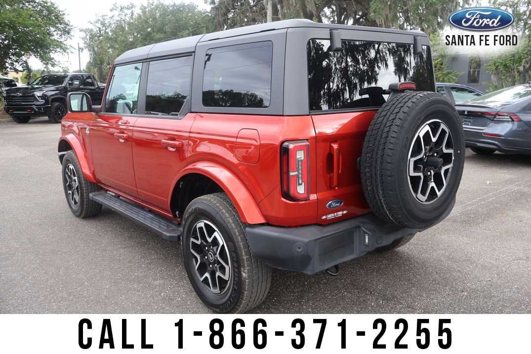 Used 2022 Ford Bronco Outer Banks AWD/4WD image 4