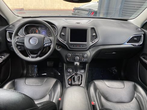 Used 2023 Jeep Cherokee Altitude Lux image 16