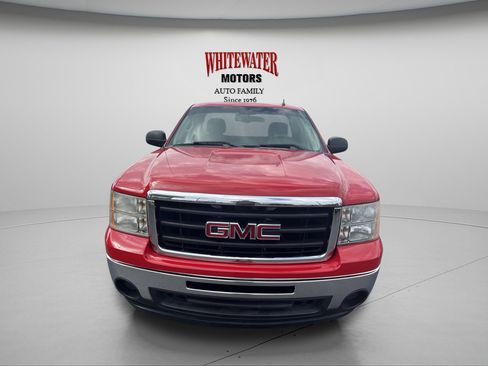 Used 2011 GMC Sierra 1500 SLE image 2