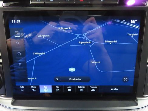 Used 2024 Ford F150 Lariat w/ Equipment Group 502A High image 14