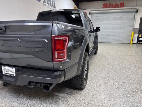 Used 2018 Ford F150 Raptor w/ Equipment Group 802A Luxury image 54