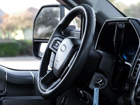 Used 2018 Ford F350 XLT w/ XLT Premium Package image 20