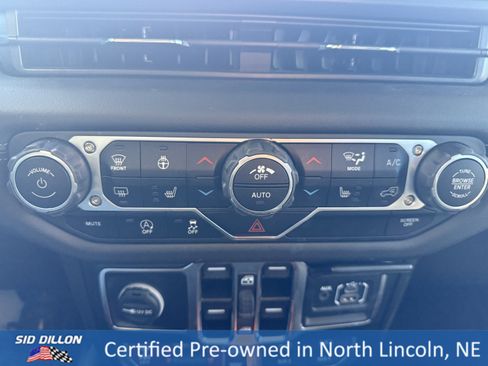 Used 2025 Jeep Wrangler Unlimited Rubicon w/ XTREMEE 35" Tire Package image 17