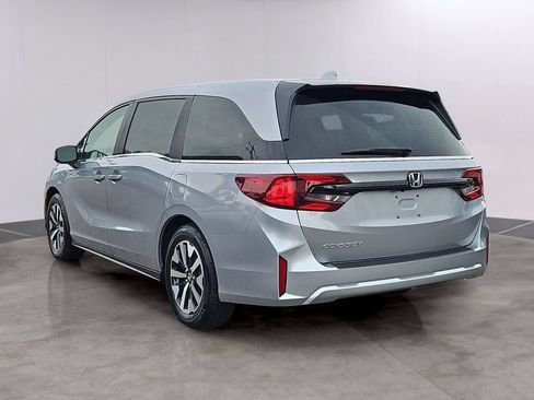 Certified 2026 Honda Odyssey EX-L image 6
