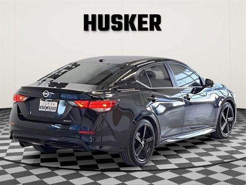 Used 2022 Nissan Sentra SR w/ Midnight Edition image 5