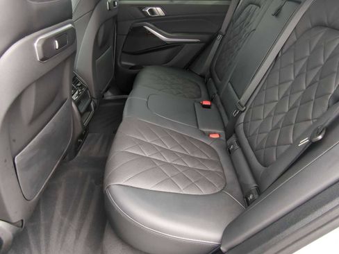 Certified 2024 BMW X5 xDrive40i w/ M Sport Package image 20