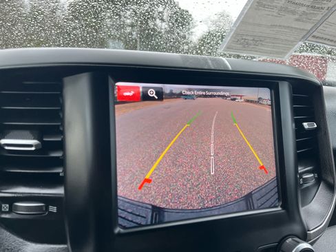 Used 2023 RAM 3500 Tradesman image 23