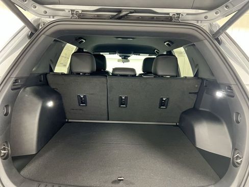 Used 2025 Chevrolet Equinox RS image 24