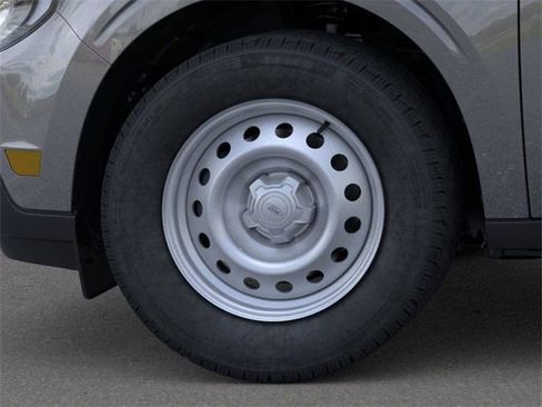 New 2025 Ford Maverick XL image 30