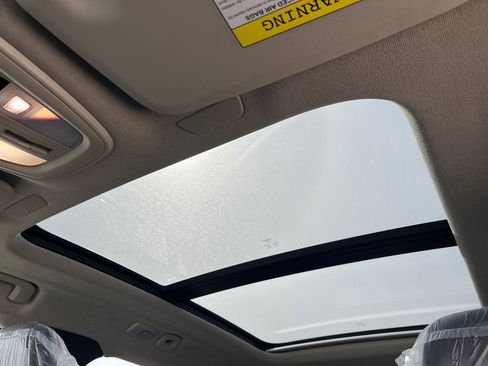 New 2026 Volvo XC40 B5 Plus w/ Protection Package Premier image 20