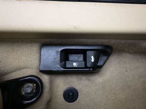 Used 2017 Toyota Camry XLE image 26