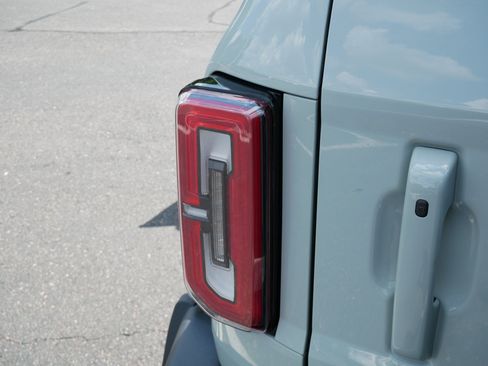 Used 2023 Ford Bronco Outer Banks AWD/4WD image 17
